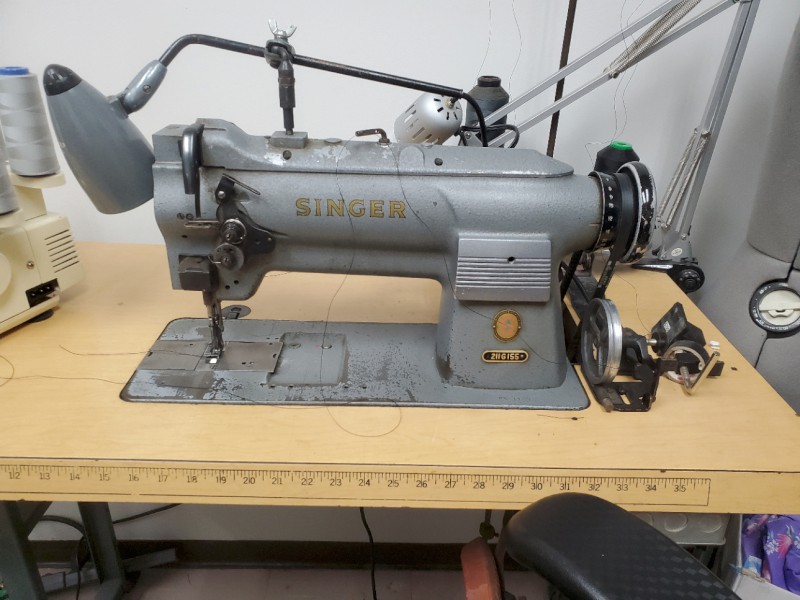 File:Singer 211G155.jpg