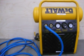 Compressor Dewalt.jpg